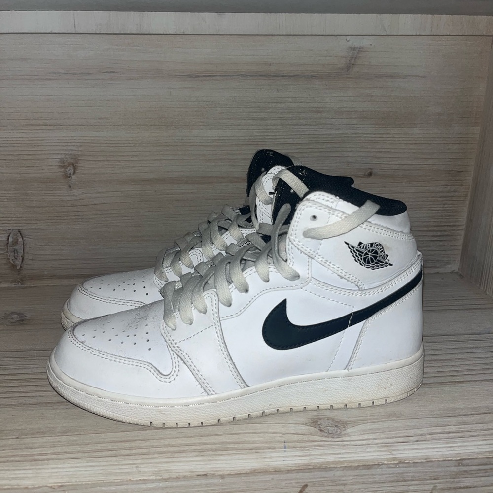 Nike Jordan 1’s Women’s size 8